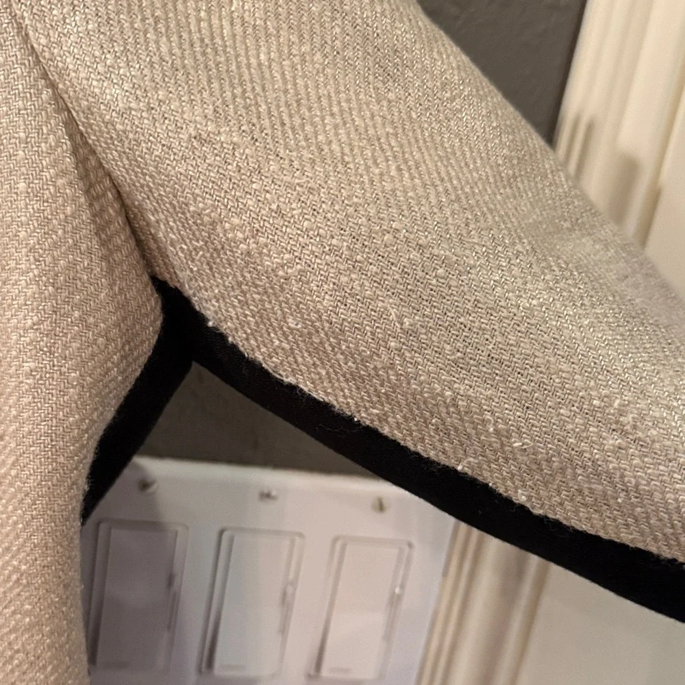 Smythe Beige and Black Women's Blazer - Picture 7 of 7